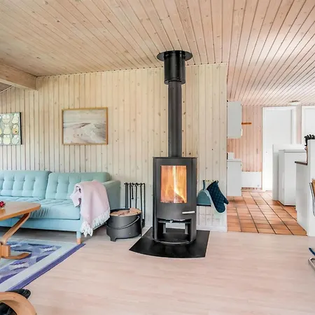 Feriehus Myrna - 300m From The Sea By Interhome