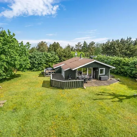 Myrna - 300m From The Sea By Interhome Feriehus Hals